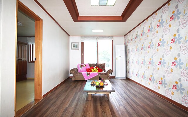 Gyeongju Four Season Pension