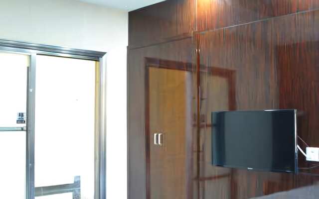 Jianke Holiday Hotel
