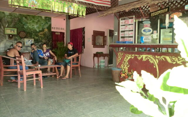 Riverside Beach Chalet