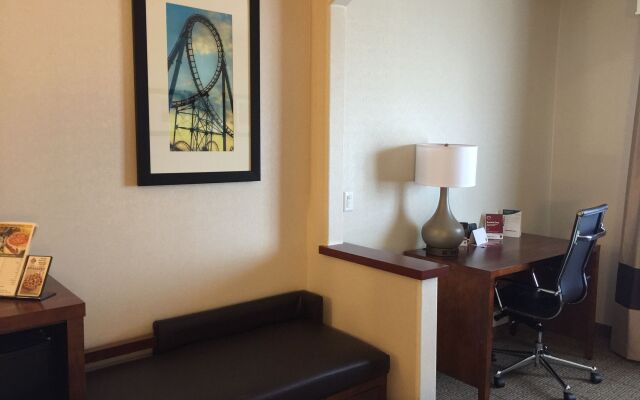 Comfort Suites Near Six Flags Magic Mountain