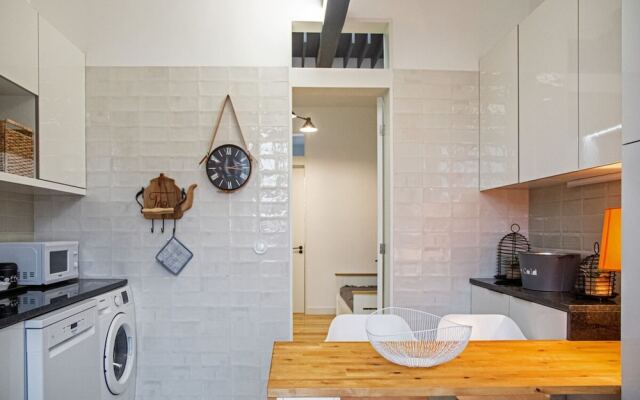 Colourful and Tasteful 2bedroom Apartment in Graça