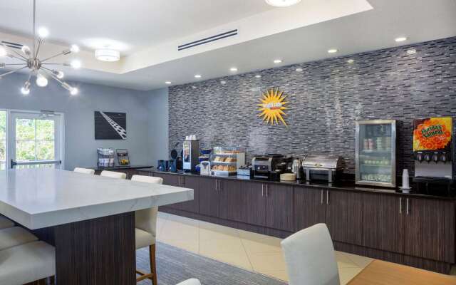 La Quinta Inn & Suites by Wyndham Sebring