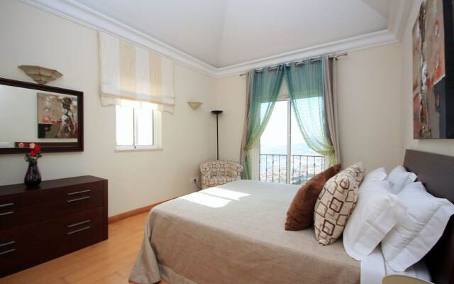 Scenic Apartment - Palheiro Village