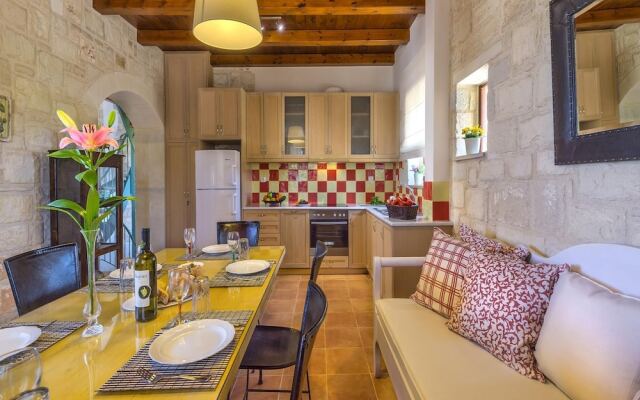 Azure Villa in Platanias
