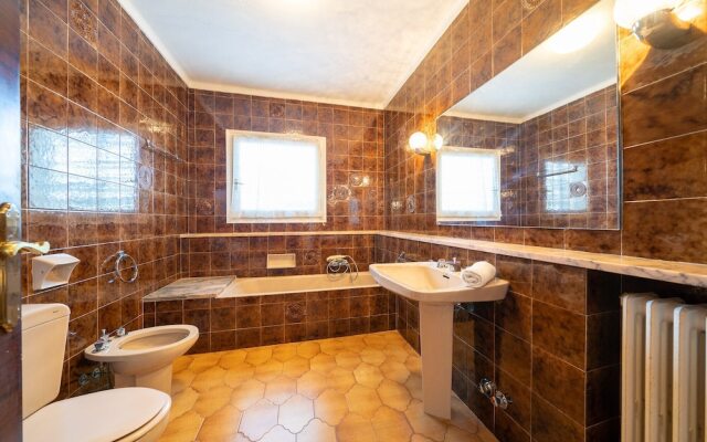 HomeHolidaysRentals Fragance Apartment