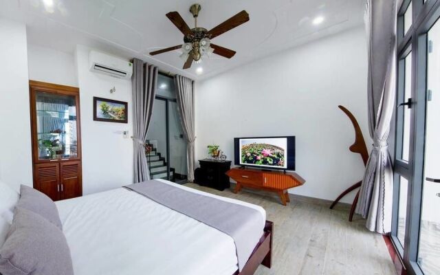 Sandy Home