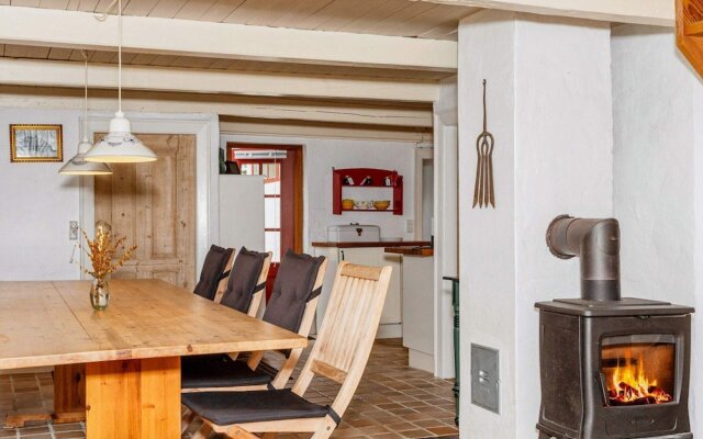 Cozy Coastal Cottage at Jegindo-by Traum