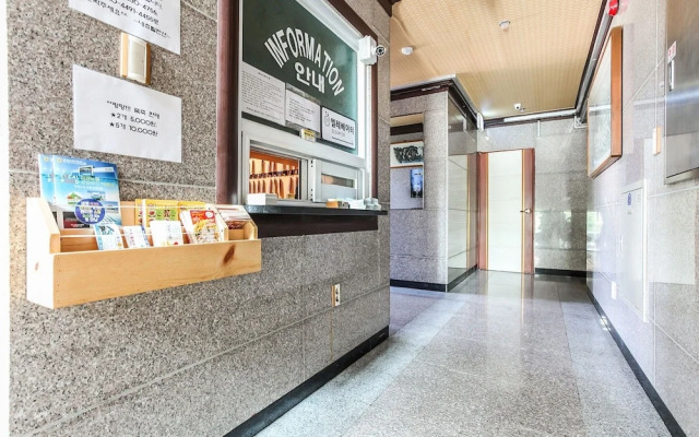 Goseong Natural House