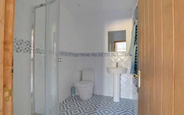 Quaint Holiday Home in Boughton Lees With Garden