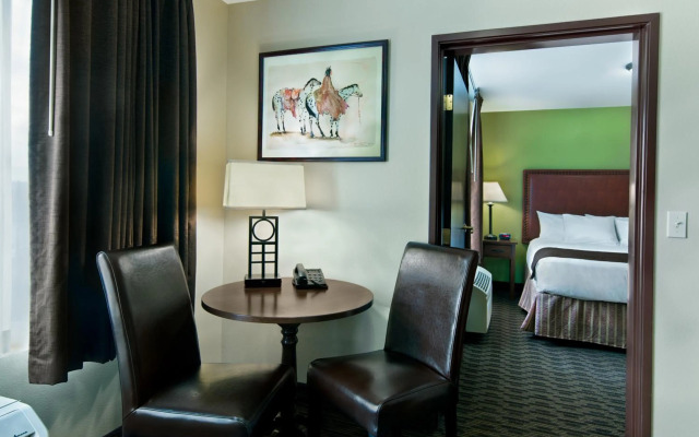Oxford Suites Hermiston