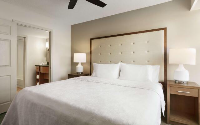 Homewood Suites by Hilton Kansas City-Airport