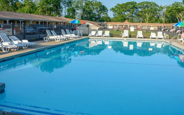 Atlantic Inn & Suites