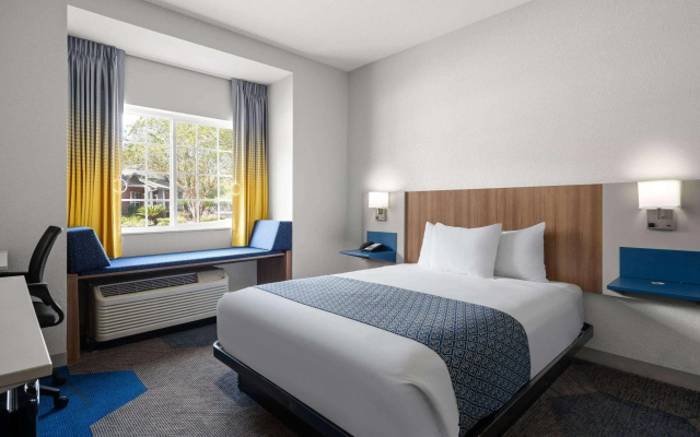 Microtel Inn & Suites by Wyndham Houma