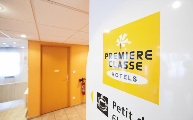 Premiere Classe Paris Ouest - Pont De Suresnes