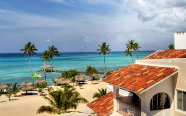Cadaques Caribe Resort& Villas