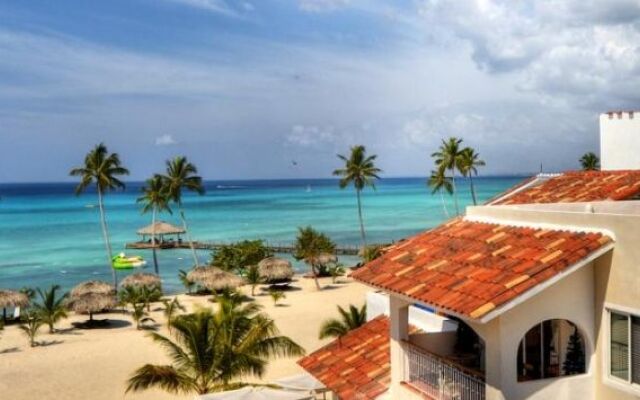 Cadaques Caribe Resort& Villas