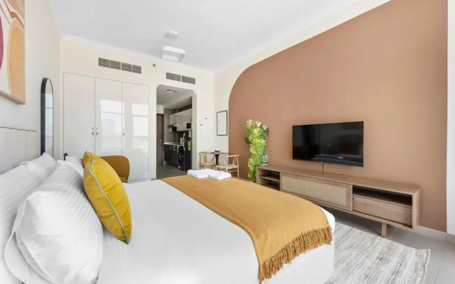 Silkhaus Pool Gym Exquisite Studio Art Gardens