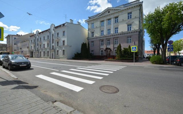 Апартаменты iRent.by, пл. Ленина