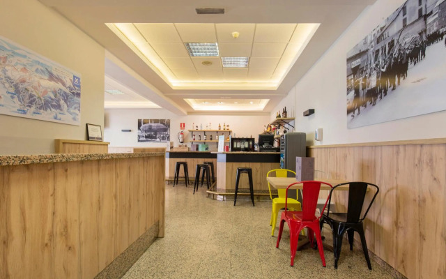 Hotel Encamp