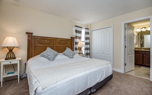 5 Bedroom in Champions Gate