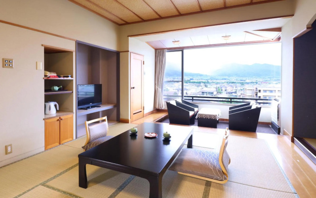Hotel Hatta – Guest Rooms – Fuefuki