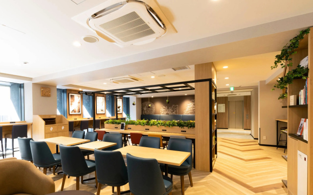 Comfort Hotel Shin-Osaka – Lobby – Osaka