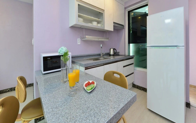 Funnymungmung Galaxy House