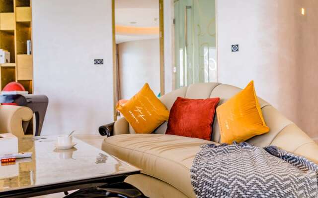 Yuejia Sea Apartment Phoenix Island