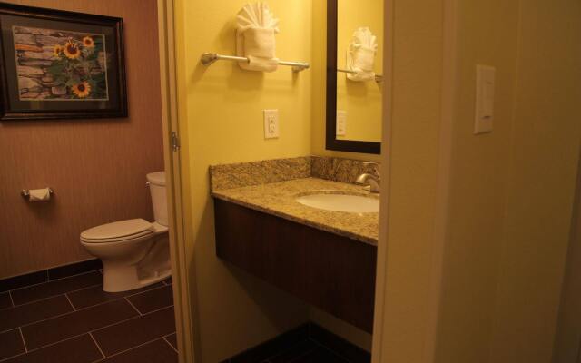 Little Missouri Inn & Suites New Town