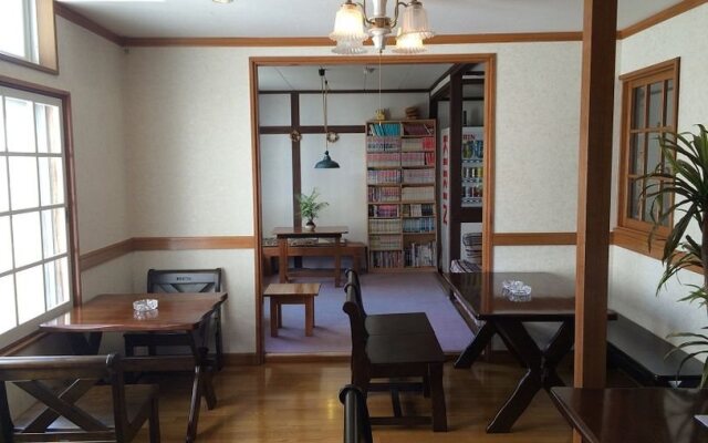 Resort Inn White Silver