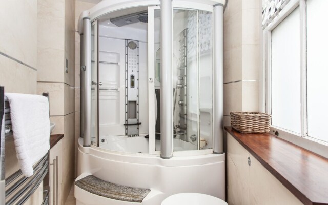 Oxford Street Soho Fitzrovia BasicStudio