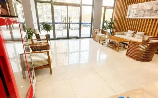 Ningjin Wanhong Holiday Hotel