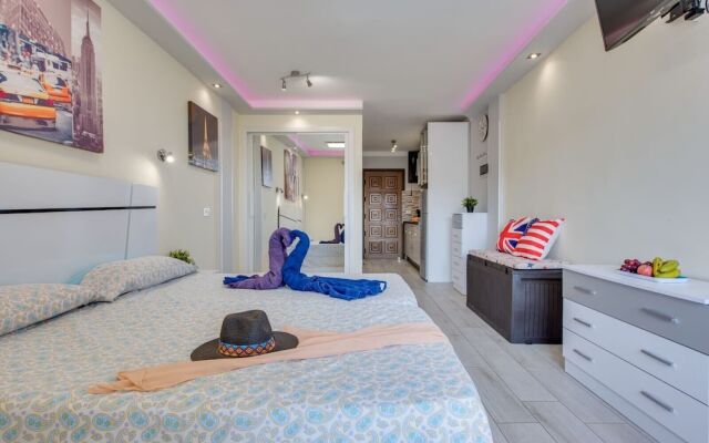 733. Wonderful Studio in las Américas! Wi Fi Free!
