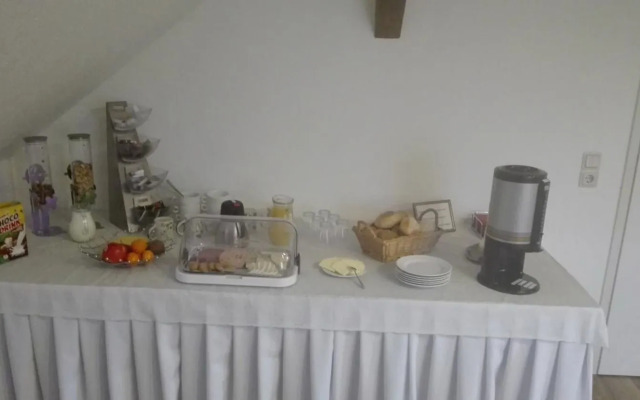 Gasthaus und Pension Zur Wartburg