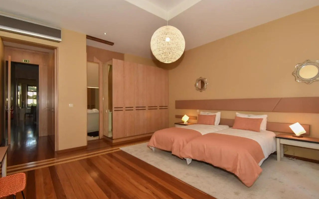 GR Suites