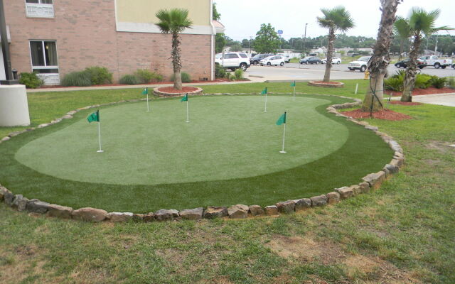 Holiday Inn Express & Suites Alexandria by IHG