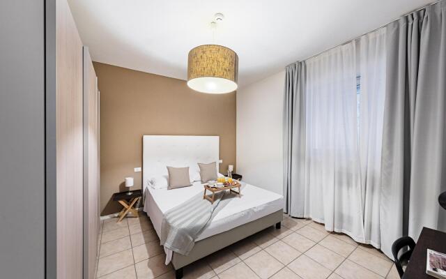 Residenza Miralago With Pool - Two-bedroom With Terrace