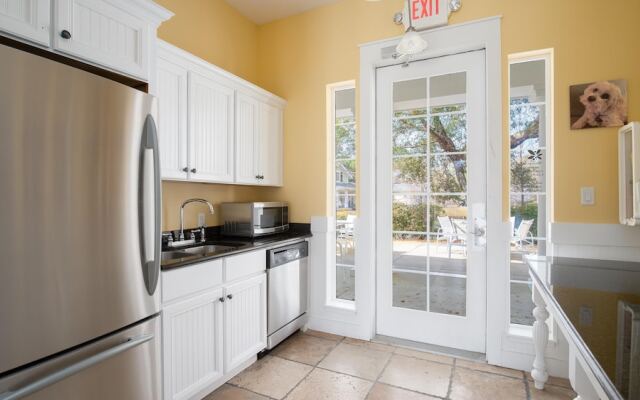 1285 Laurel Grove 'seabatical'