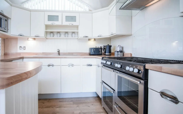 Manor 5 Lodge - 2 Bedroom Lodge - Pendine