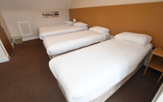 Rooms at the Royal