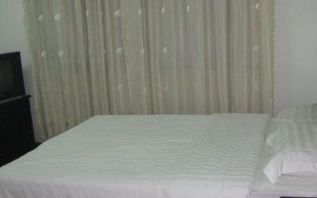 Yangshuo Fengquan Holiday Hotel – Guest Rooms – Guilin