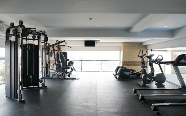 Big And Cozy 3br Apartment at Maqna Residence