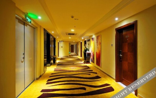 Sunshine Holiday Hotel