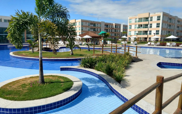 Muro Alto Condominio Club - By AF