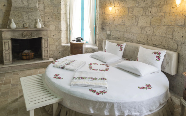 Alacati Degirmen Hotel