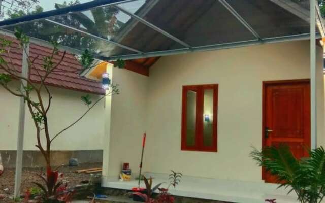 OYO 93627 Avocado Homestay