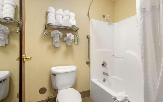 Comfort Inn and Suites Pittsburg