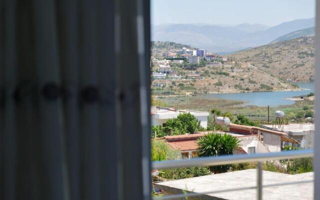 Spacious Studio!Wonderful View!Private Parking!