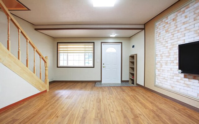 Baenae-gol Four Season Pension