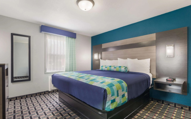 Knights Inn and Suites Salem